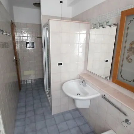Lucchese Apartament *