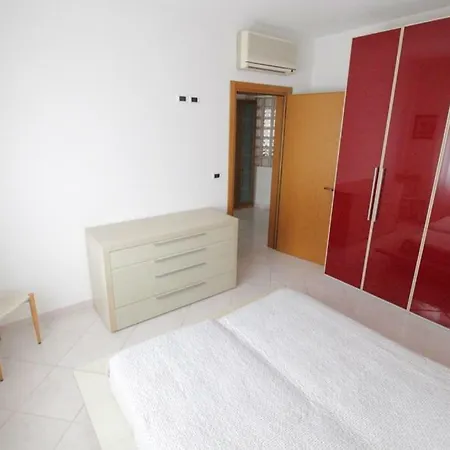 Lucchese Apartment *