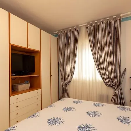 Lucchese Apartment *